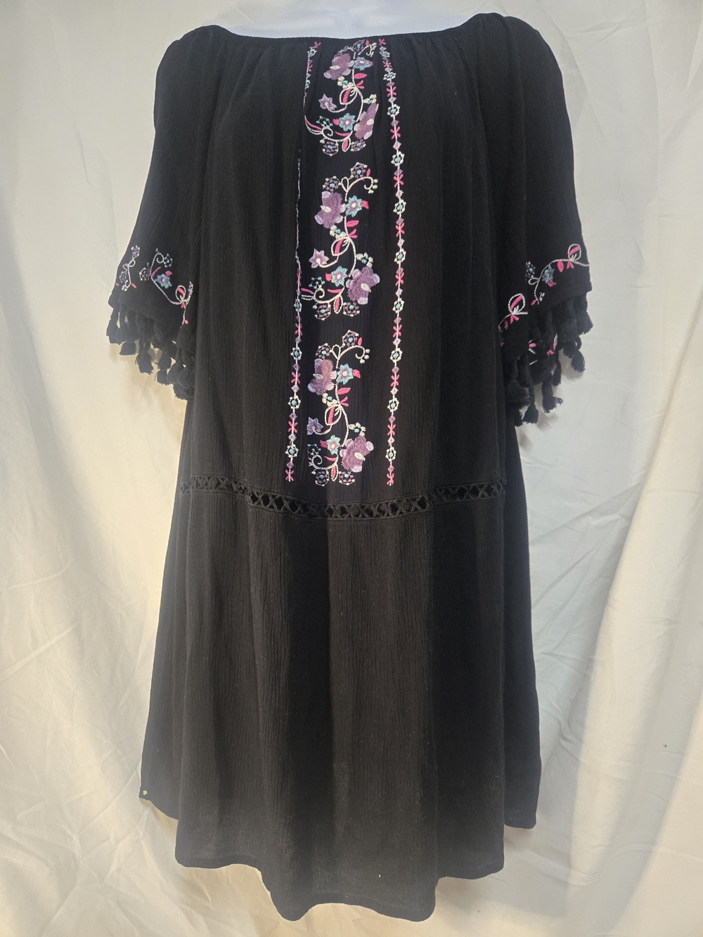 Xhilaration Black Top with Pink Logo Tag